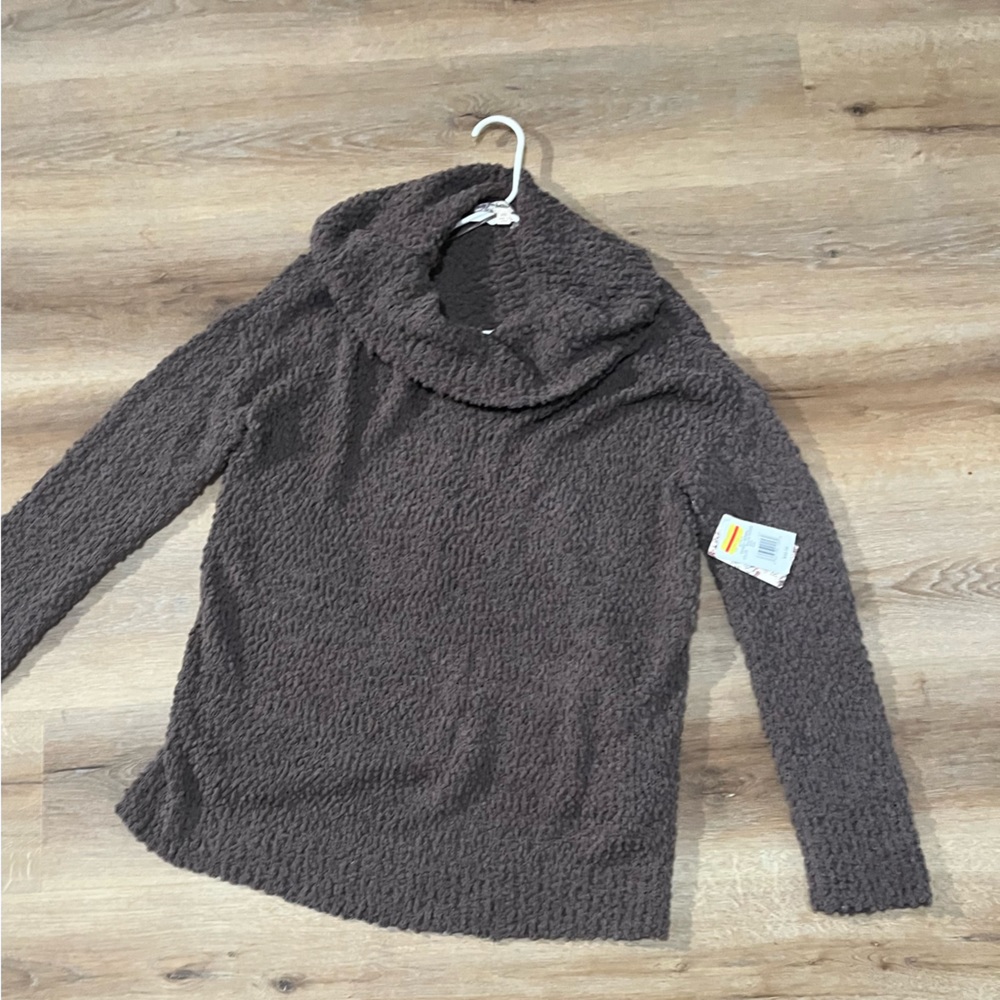 Sweater - Picture 2 of 2